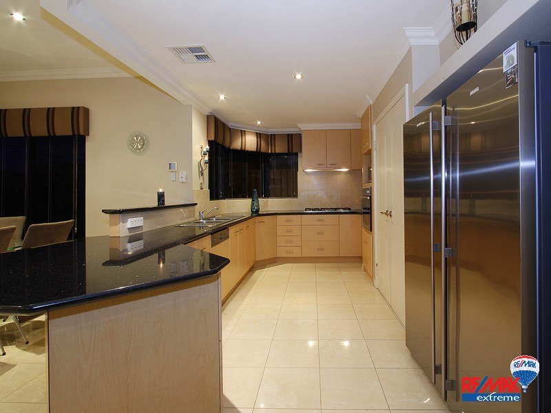 3 Antalya Vista, Iluka WA 6028