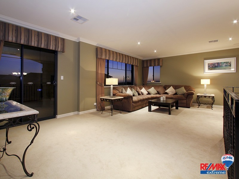 3 Antalya Vista, Iluka WA 6028