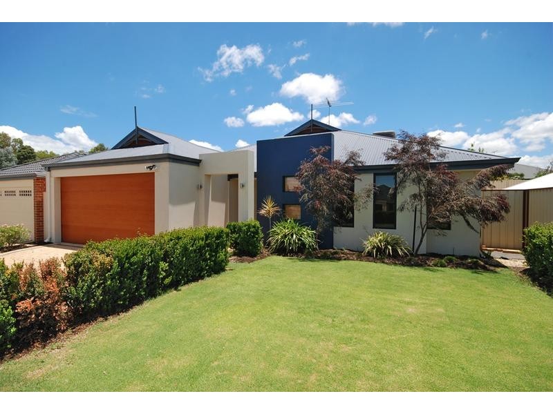 173 St Stephens Crescent, Tapping WA 6065
