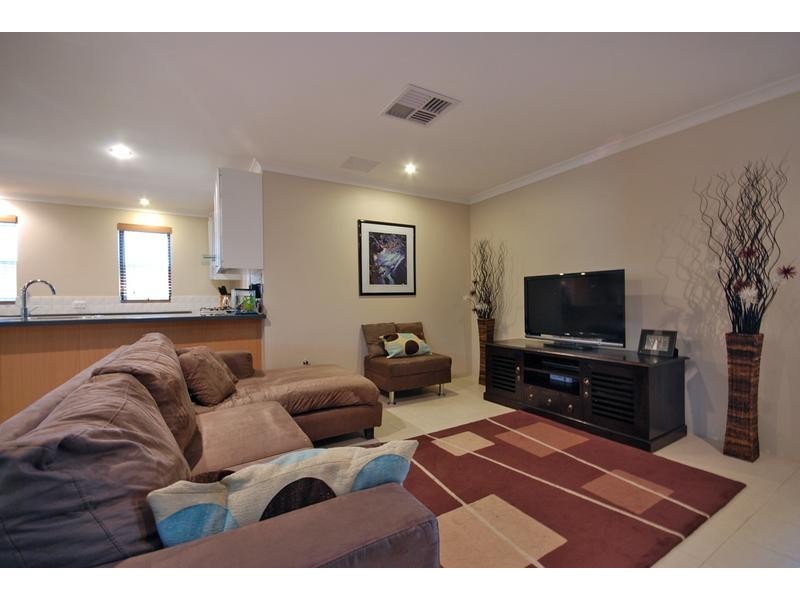 173 St Stephens Crescent, Tapping WA 6065