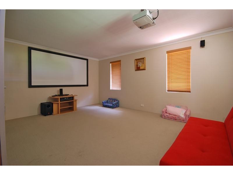 173 St Stephens Crescent, Tapping WA 6065