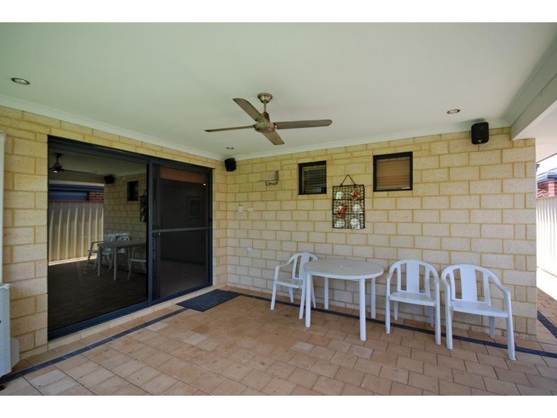 173 St Stephens Crescent, Tapping WA 6065