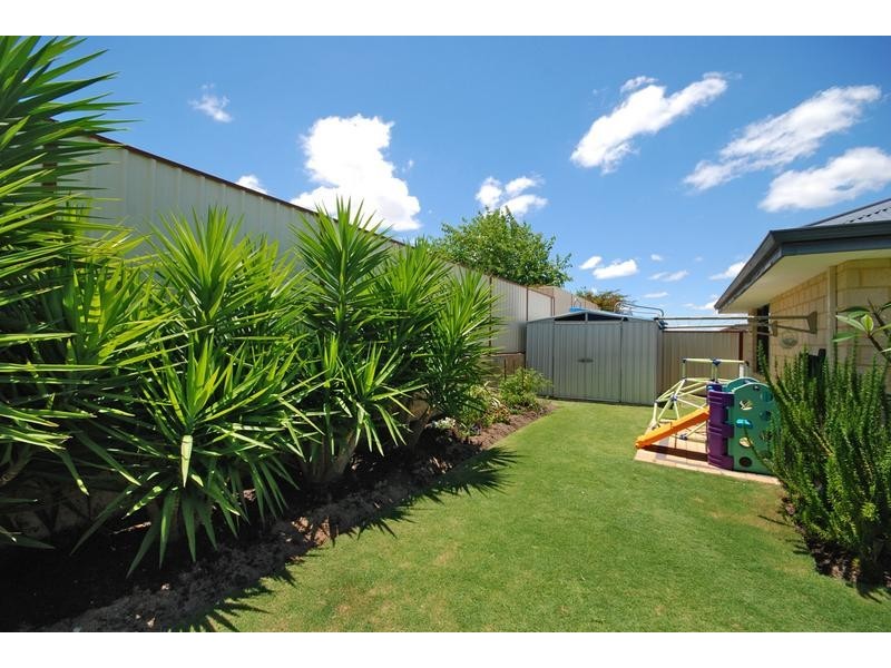 173 St Stephens Crescent, Tapping WA 6065