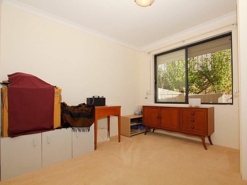 27 Menteith Place, Kinross WA 6028