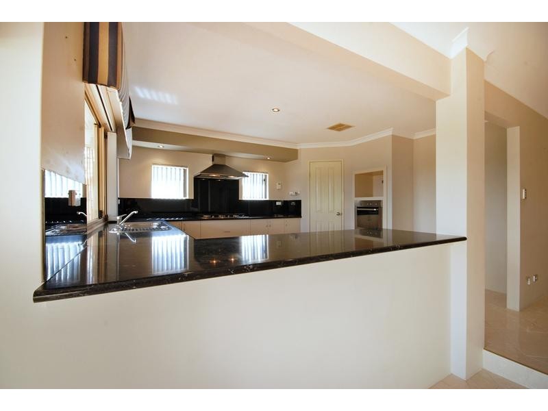 8 Langmuir Way, Tapping WA 6065