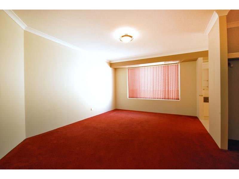 8 Langmuir Way, Tapping WA 6065