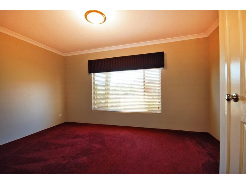 8 Langmuir Way, Tapping WA 6065