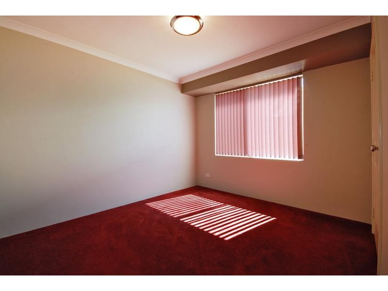 8 Langmuir Way, Tapping WA 6065