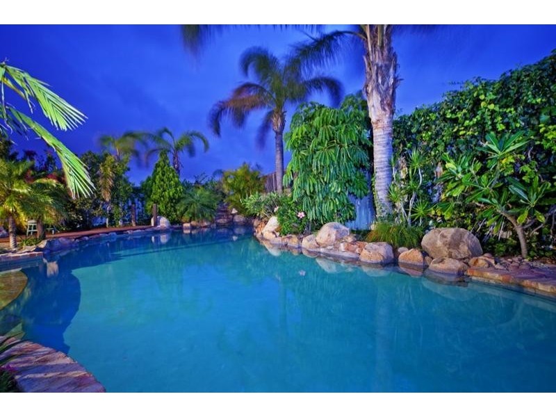 8 Kirra Court, Hillarys WA 6025