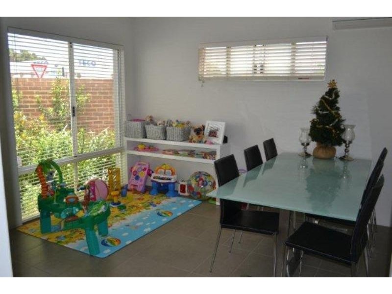 1/58 Barker Street, Belmont WA 6104