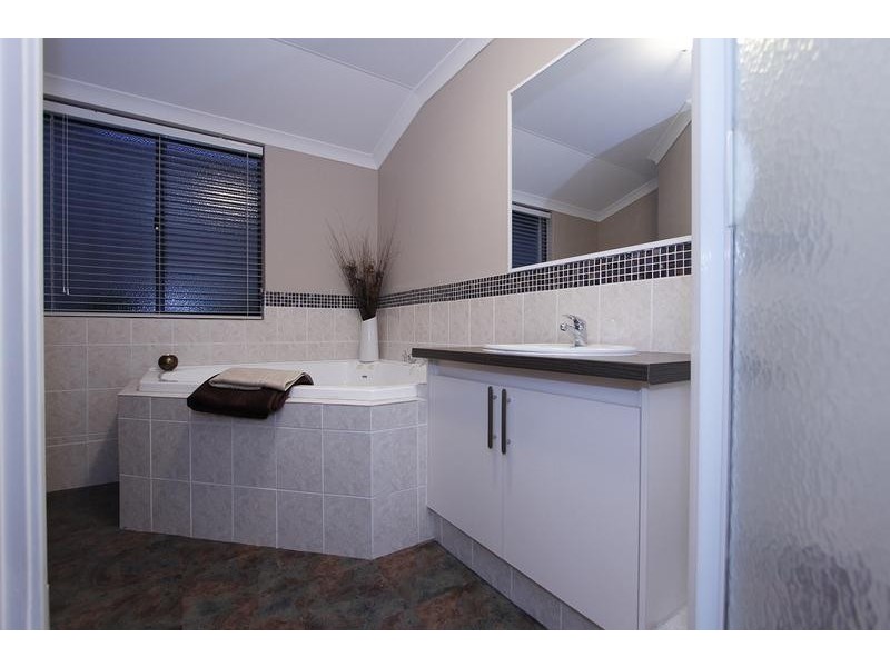 6 Swanmore Street, Butler WA 6036