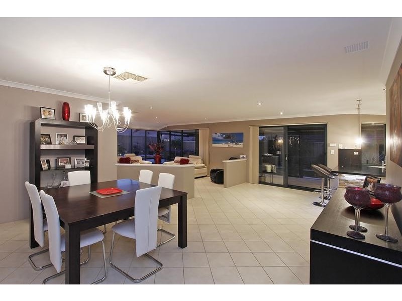 6 Swanmore Street, Butler WA 6036