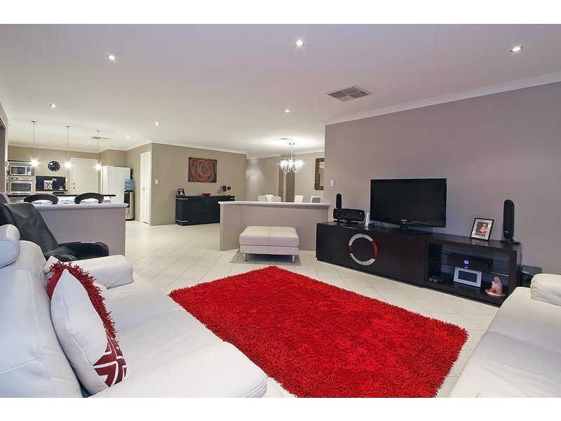 6 Swanmore Street, Butler WA 6036