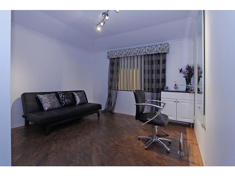 6 Swanmore Street, Butler WA 6036