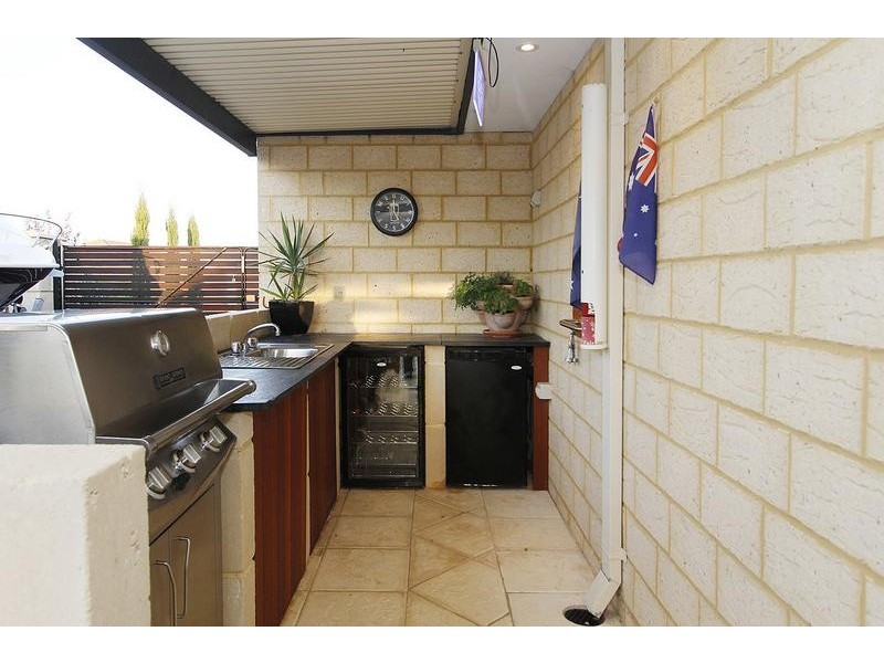 6 Swanmore Street, Butler WA 6036