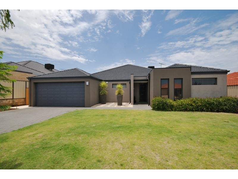 75 Keanefield Drive, Carramar WA 6031