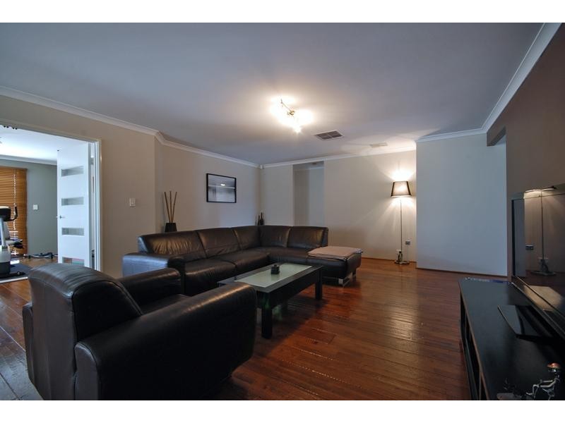 75 Keanefield Drive, Carramar WA 6031