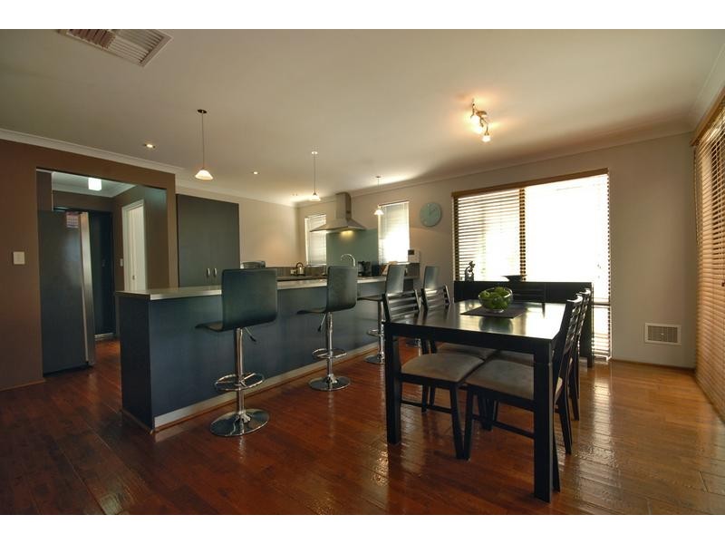 75 Keanefield Drive, Carramar WA 6031