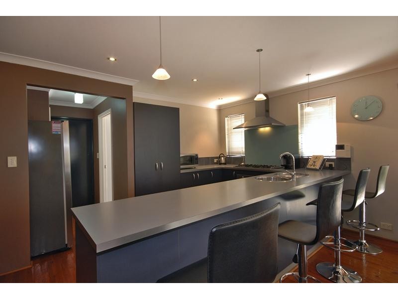 75 Keanefield Drive, Carramar WA 6031