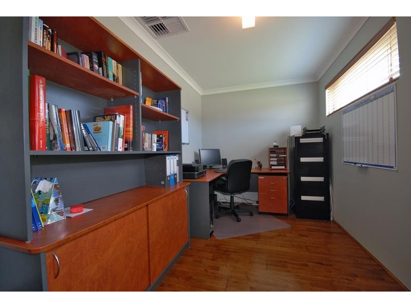 75 Keanefield Drive, Carramar WA 6031