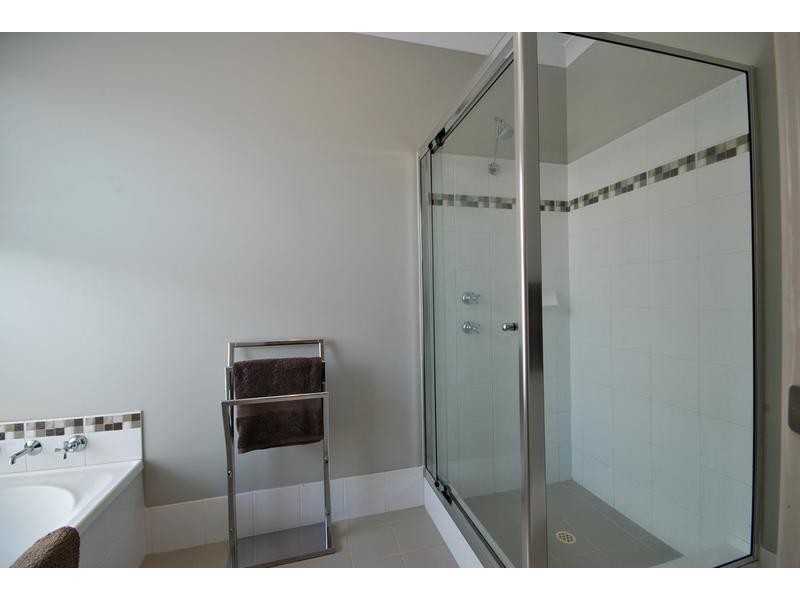 75 Keanefield Drive, Carramar WA 6031