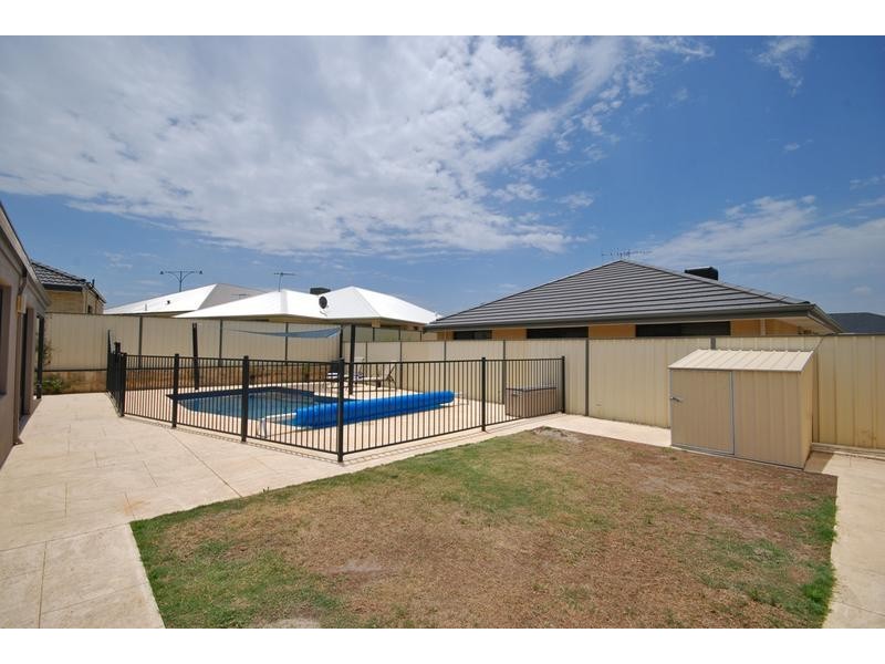75 Keanefield Drive, Carramar WA 6031