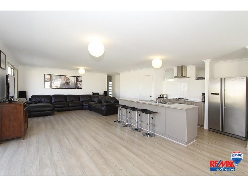 22 Cape Meares Crescent, Butler WA 6036