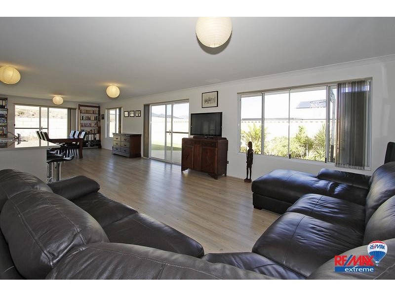 22 Cape Meares Crescent, Butler WA 6036