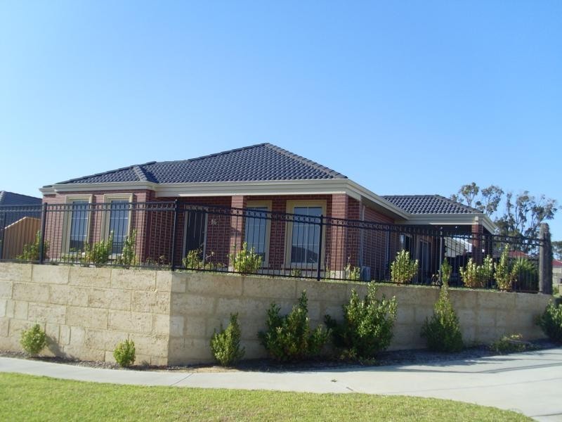 16 Melvich Green, Butler WA 6036