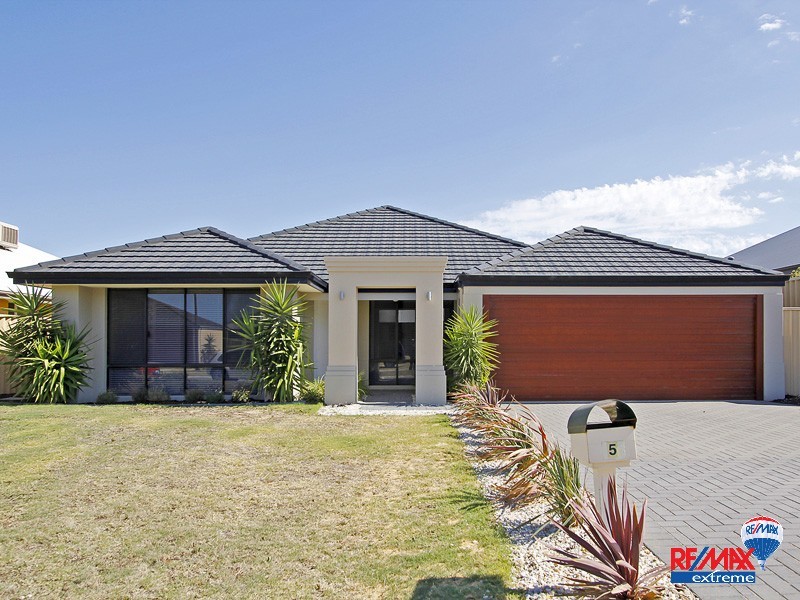 5 Redington Drive, Butler WA 6036