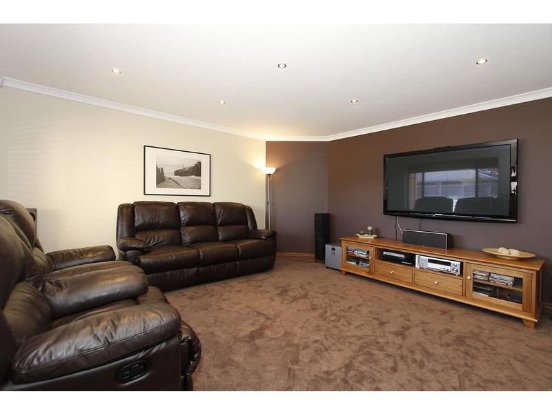 3 Woodstock Way, Butler WA 6036