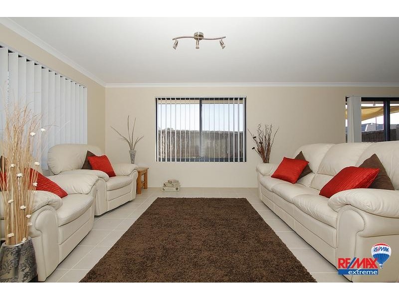 11 Oxted Link, Butler WA 6036