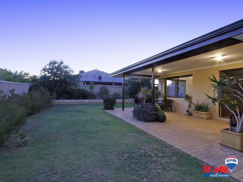 17 Peaslake Street, Butler WA 6036