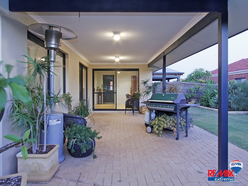 17 Peaslake Street, Butler WA 6036