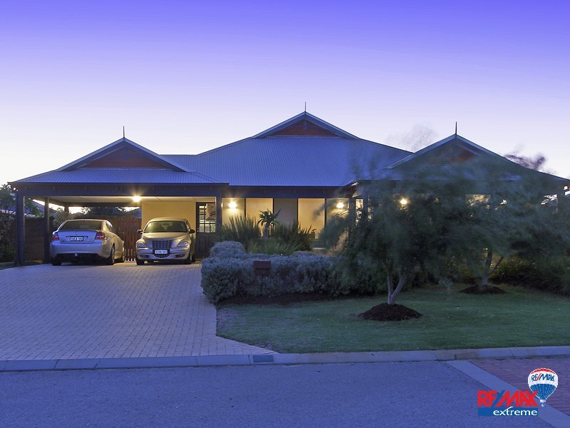 17 Peaslake Street, Butler WA 6036