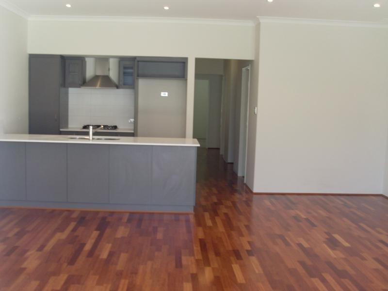 55B Helmsdale Loop, Butler WA 6036