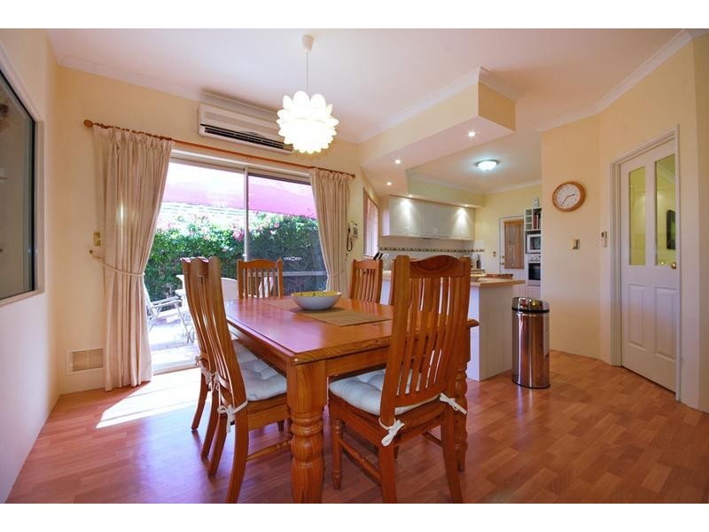 37 Palmerston Crescent, Tapping WA 6065