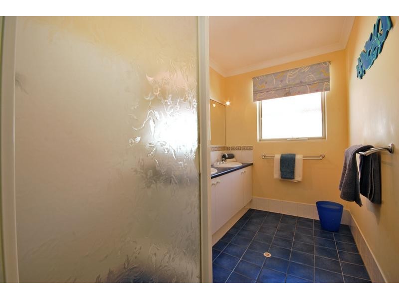 37 Palmerston Crescent, Tapping WA 6065