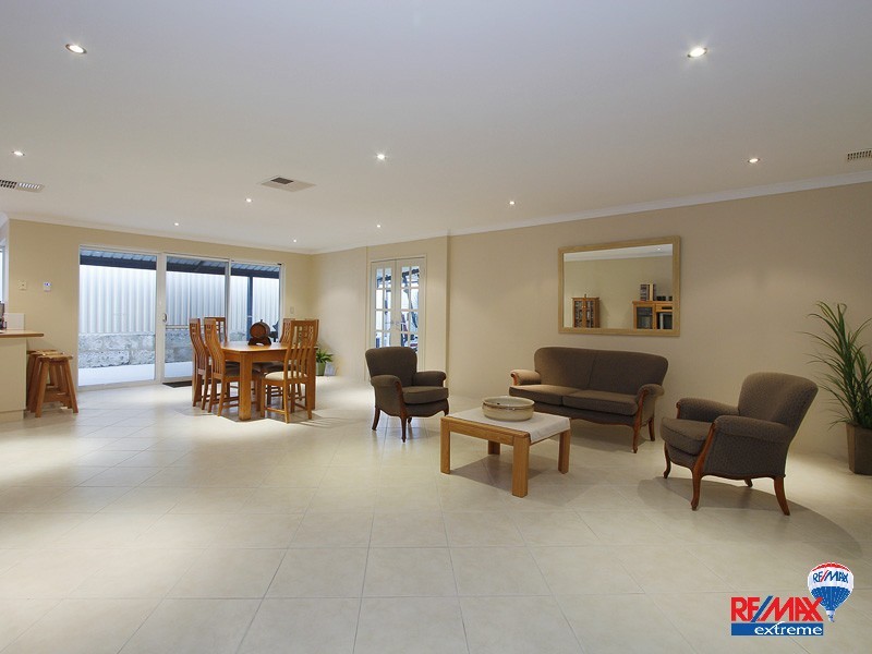 10 Lavenham Street, Butler WA 6036