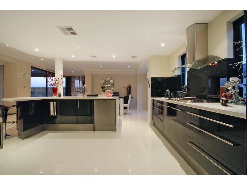 6 Lopez Way, Iluka WA 6028