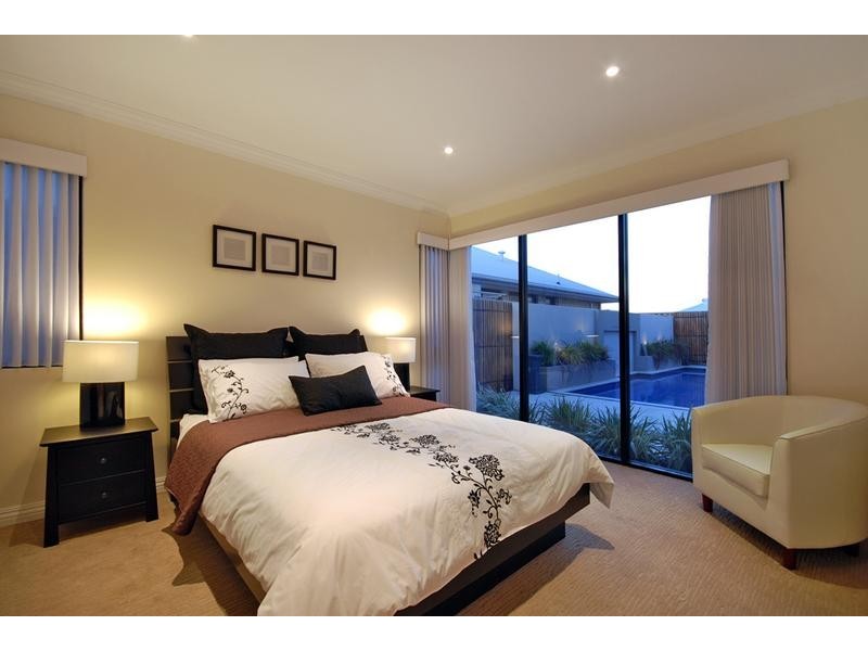 6 Lopez Way, Iluka WA 6028