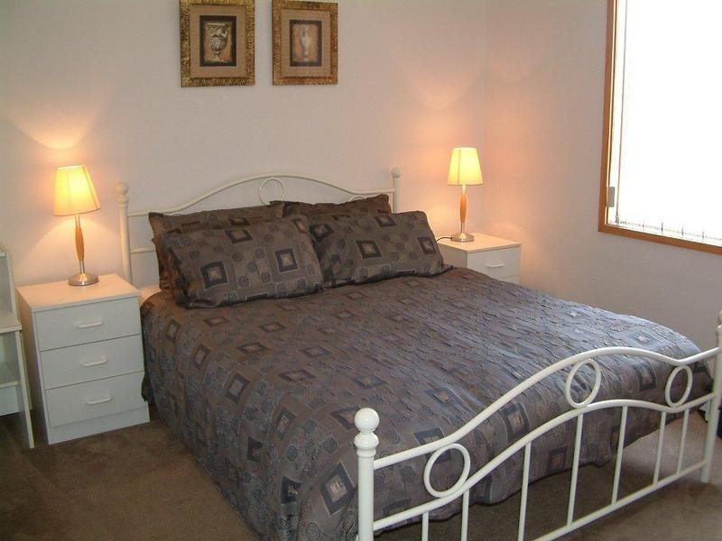 45 Robertson Road, Ledge Point WA 6043