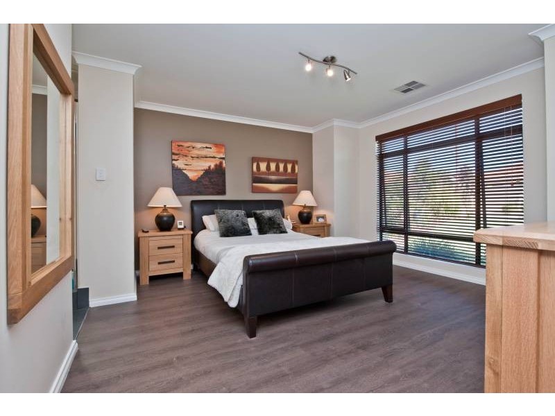 17 Whyalla Chase, Tapping WA 6065