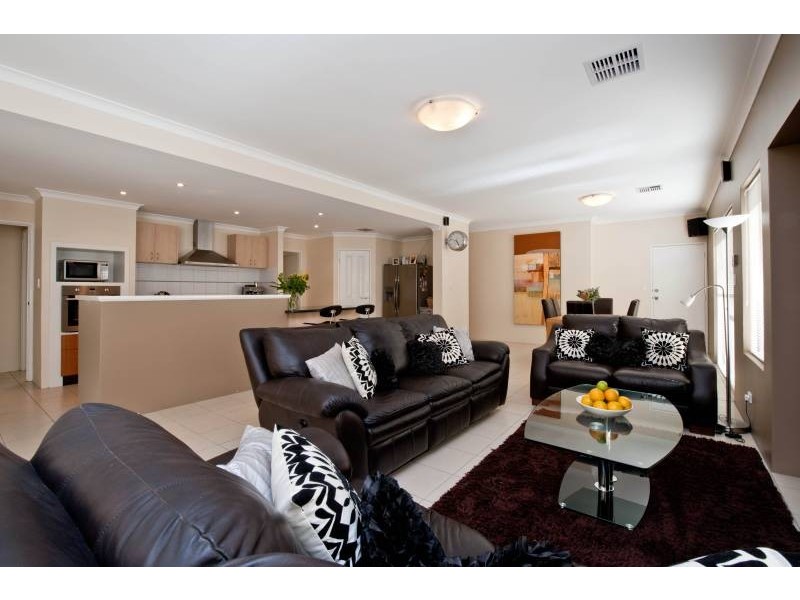 17 Whyalla Chase, Tapping WA 6065