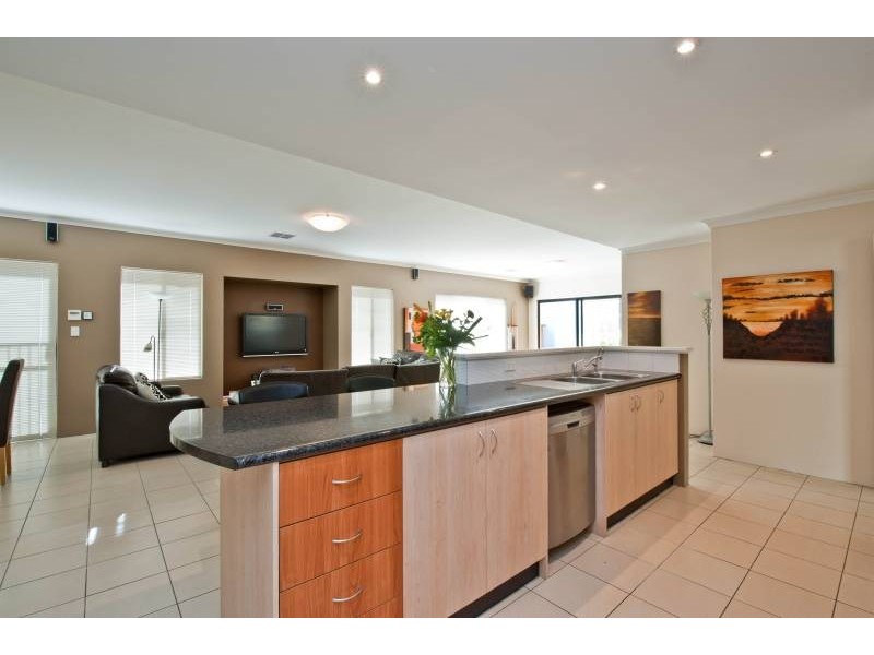 17 Whyalla Chase, Tapping WA 6065