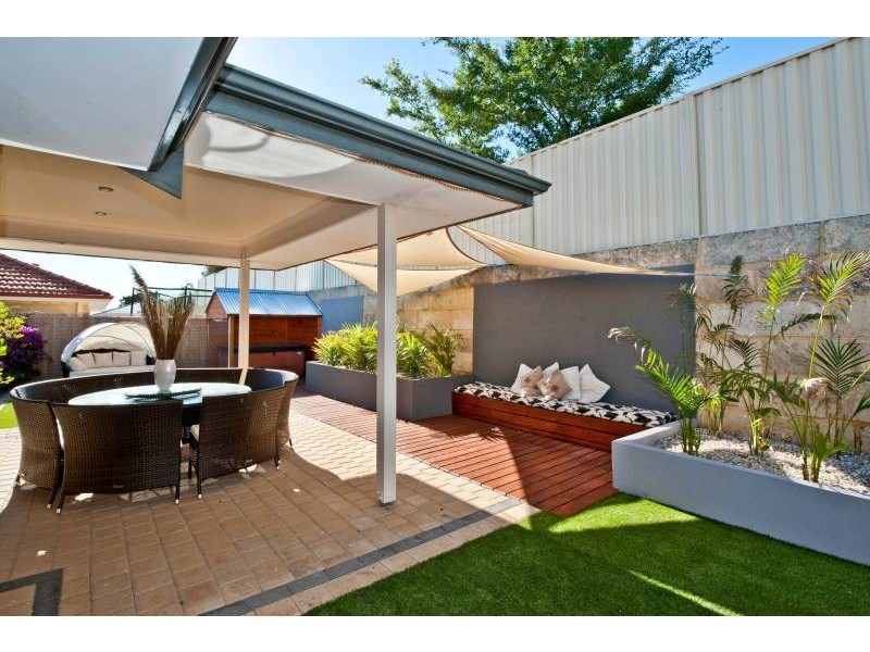 17 Whyalla Chase, Tapping WA 6065