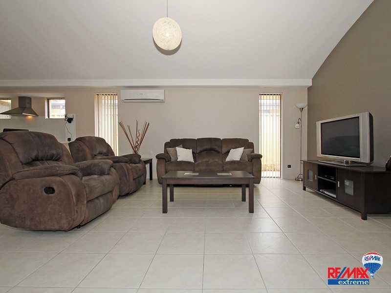 20 Heysham Bend, Butler WA 6036
