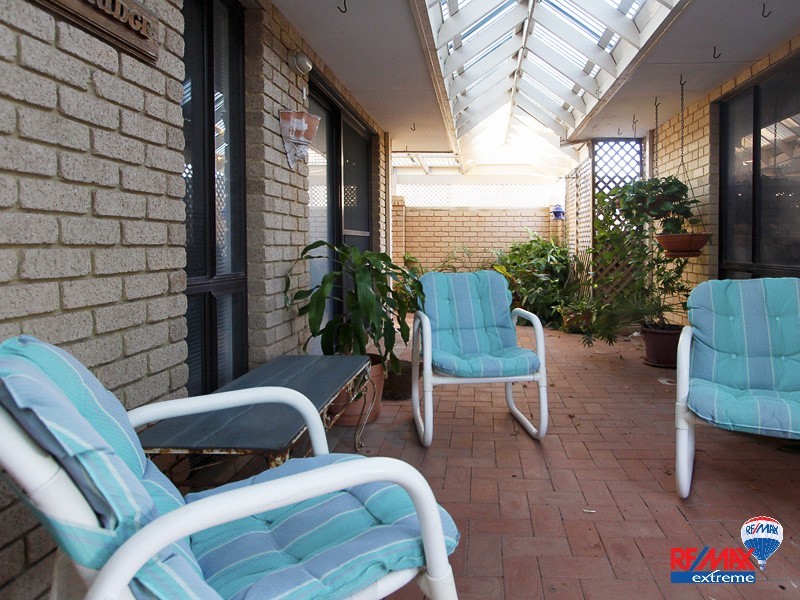 21 Ashley Avenue, Quinns Rocks WA 6030