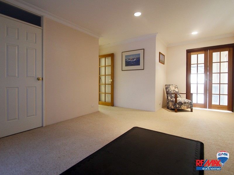 21 Ashley Avenue, Quinns Rocks WA 6030