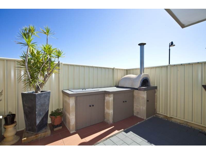 36 Crosthwait Circle, Tapping WA 6065